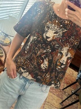 H&M Lion Tiger Short Sleeve Animal Print Graphic Shirt Size XS